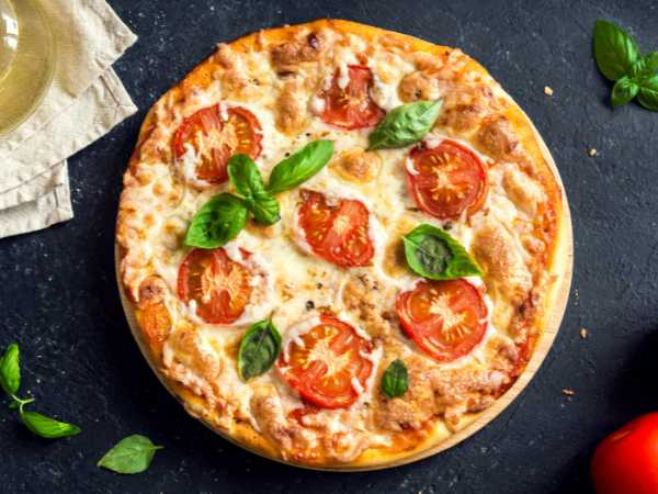 Barut Pizzaria - 1 pizza grande 8 fatias serve até 3 pessoas