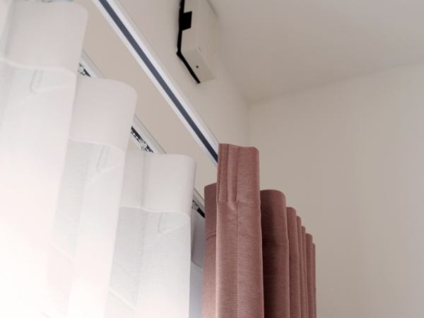 Limpeza de Cortinas: Remoção de poeira e manchas por R$ 80,00 