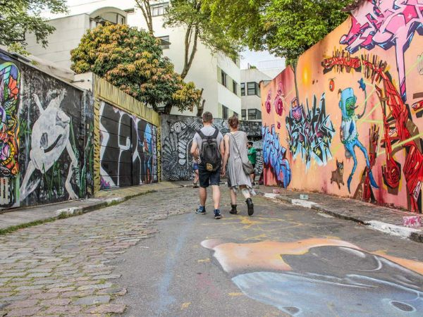 Descubre el Alma de São Paulo: Tour Completo por Vila Madalena, Arte Urbano y Bares Auténticos