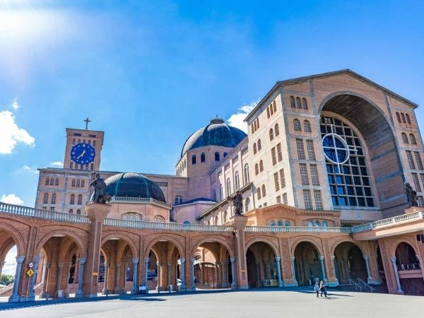 Peregrinação a Aparecida saindo de SP por R$526: Uma jornada espiritual inesquecível