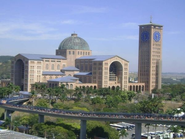 Peregrinação a Aparecida saindo de SP por R$526: Uma jornada espiritual inesquecível