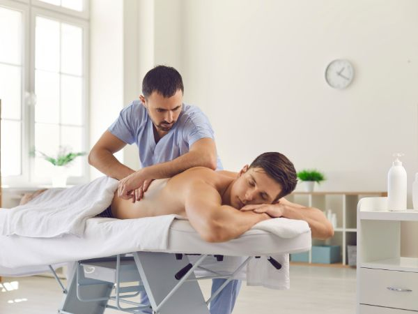 Sessão de Terapia com Ventosas por R$ 50 (50% de Desconto) em Aracaju