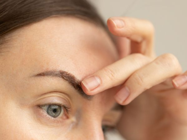 Microblading Fio a Fio por R$ 349,90 – Sobrancelhas Perfeitas e Naturais com 54% OFF no Rio de Janeiro