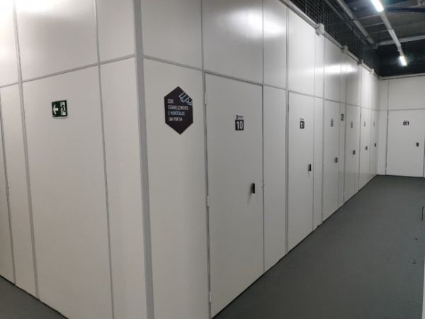 Aluguel de Box de 1,9m² na Avenida Miguel Yunes, São Paulo, por R$ 215/mês – Pagamento inicial de R$ 21,50 – Garanta já!