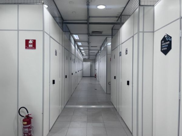 Aluguel de Box de 4,5m² na Avenida Paulista, 726, São Paulo, por R$ 436/mês – Pagamento inicial de R$ 43,60