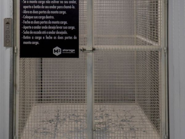 Aluguel de Box de 2,9m² na Alameda Raja Gabaglia, 254, São Paulo, por R$ 631/mês – Pagamento inicial de R$ 63,10 – Garanta já!