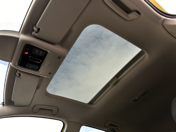 Limpeza de Teto Automotivo – 1 veículo com 40% de desconto em Goiânia