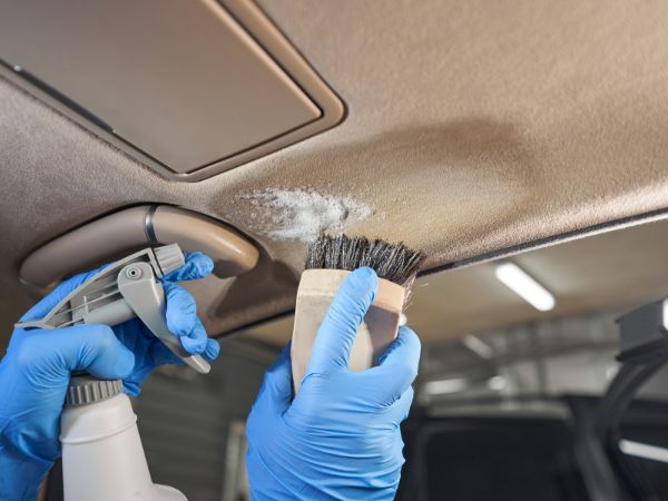 Limpeza de Teto Automotivo – 1 veículo com 40% de desconto em Goiânia