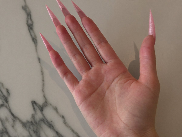 Alongamento e unhas em gel no Instituto Lacouth Marckiolo
